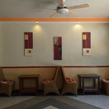 Mactan Airport Hilltop Hotel Lapu-Lapu City Bagian luar foto