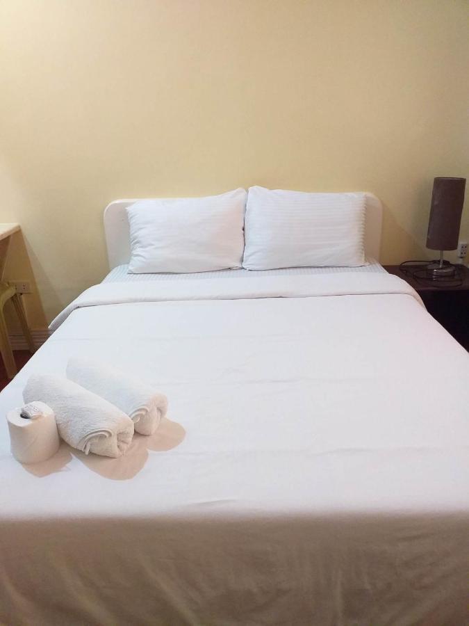 Mactan Airport Hilltop Hotel Lapu-Lapu City Bagian luar foto